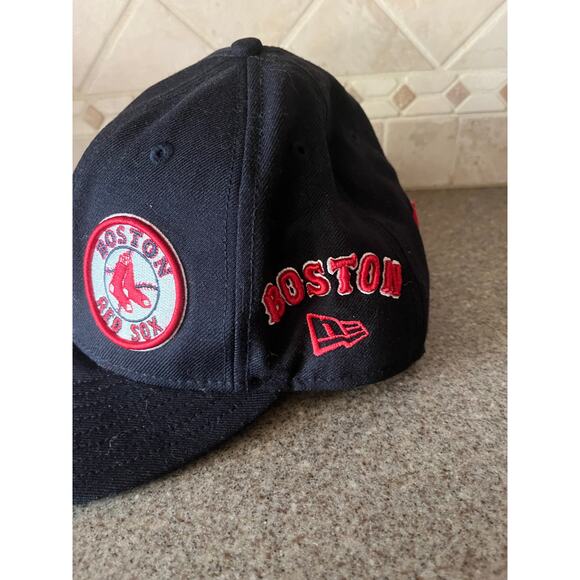 Boston Red Sox Hat . New Era. 59 Fifty. Fitted Cap 7 5/8- Preowned - Picture 3 of 5